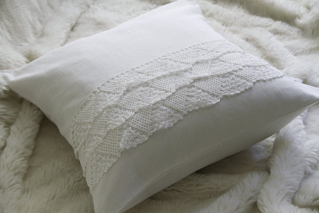 Coussin coton blanc 100% avec dentelles